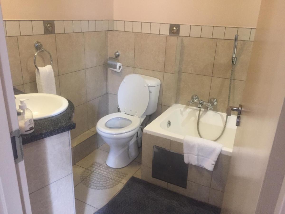 Mabungubwe Hotel Apartments - Home Away From Home Johannesburg Eksteriør bilde