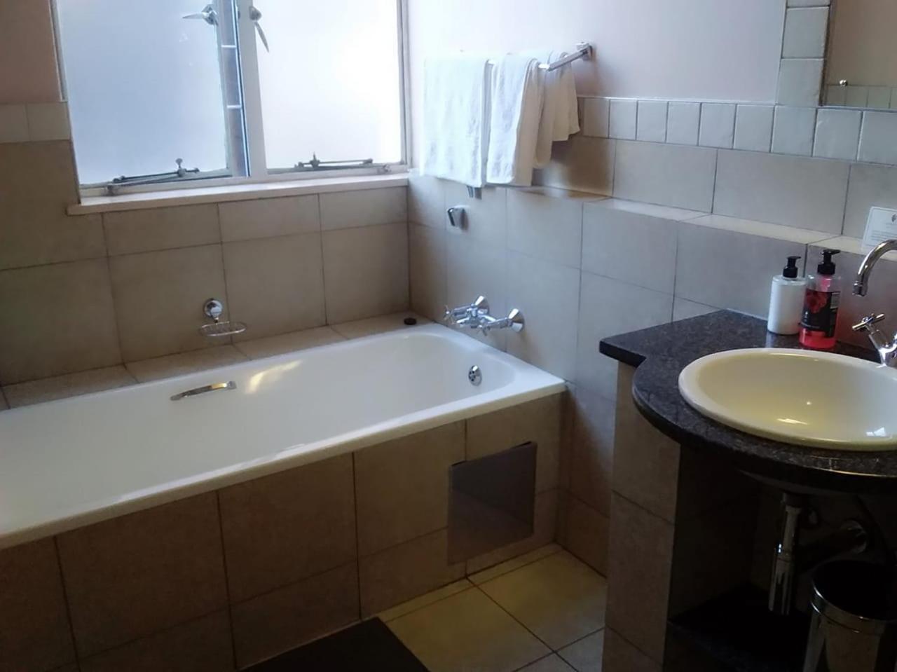 Mabungubwe Hotel Apartments - Home Away From Home Johannesburg Eksteriør bilde